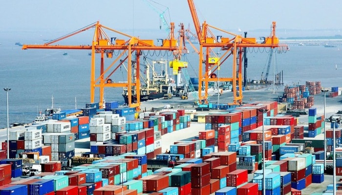 8 tháng đầu năm: Việt Nam xuất siêu hay nhập siêu? 8 thang dau nam viet nam xuat sieu hay nhap sieu