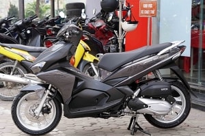 cap nhat gia xe sh 150i kem lai suat mua tra gop