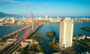 bo tri 300 ty cho du an cang lien chieu da nang