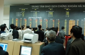 chung khoan my ngay 303 bat tang tro lai