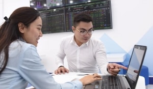 phien chieu ngay 126 hnx index thoat hiem phut 89 vn index bi cam chan duoi tham chieu