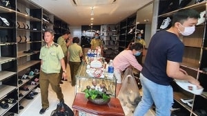 thoi trang gucci bat dau tang gia
