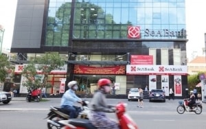 ngan hang voi bai toan tra no hay giu no