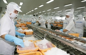 loi giai cho vn index thut lui so voi thi truong chung khoan khu vuc