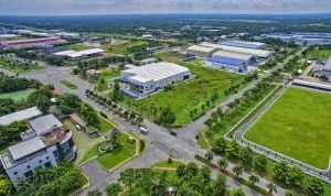 nhin lai bat dong san nua dau 2020 canh chim bao bao giua dai dich covid 19