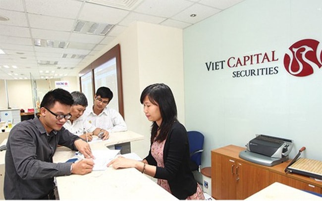 Chứng khoán Bản Việt tuyển nhân viên môi giới