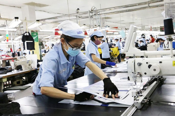 Lãi quí III của Vinatex giảm 26,3% nhưng vượt mục tiêu năm sau 9 tháng