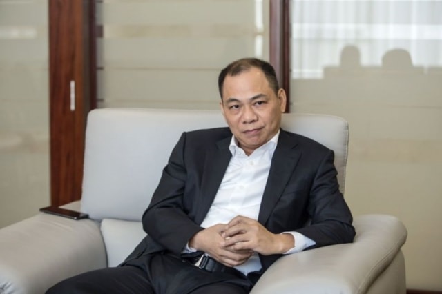 Bloomberg: Ông Phạm Nhật Vượng sẽ bán 10% cổ phần Vingroup