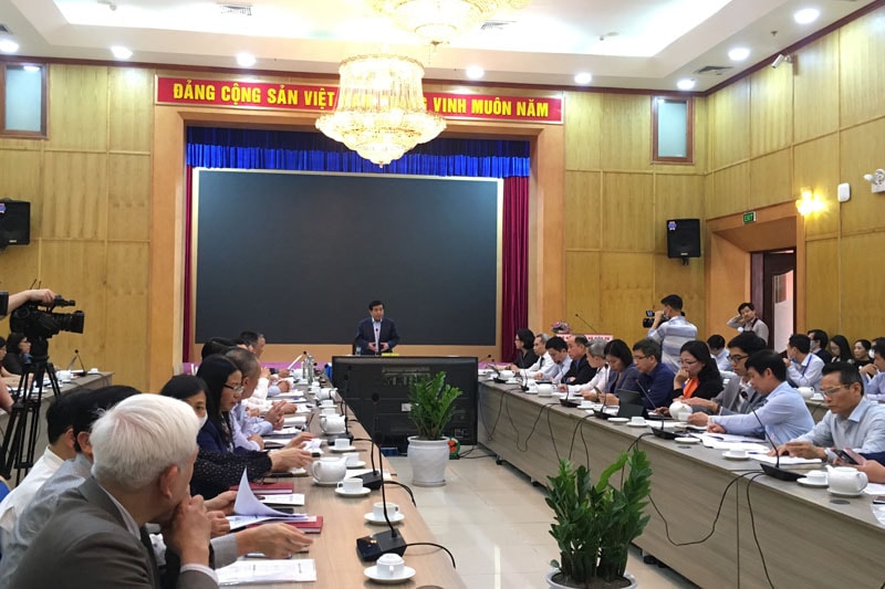 Bộ trưởng Bộ Kế hoạch và Đầu tư Nguyễn Chí Dũng chủ trì Hội thảo chiều 12/3