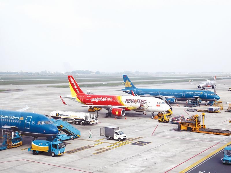 Ngột ngạt thị trường hàng không nội địa