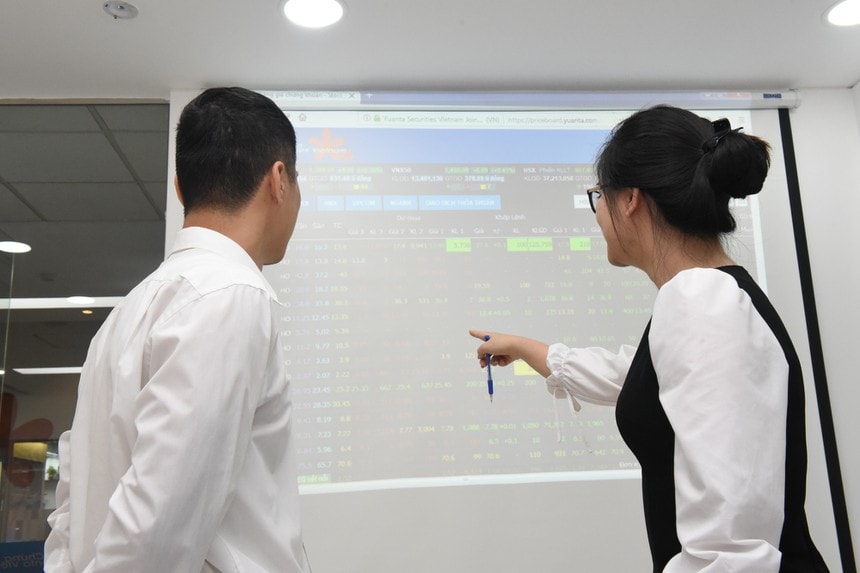 Nhiều cổ phiếu vận tải biển 