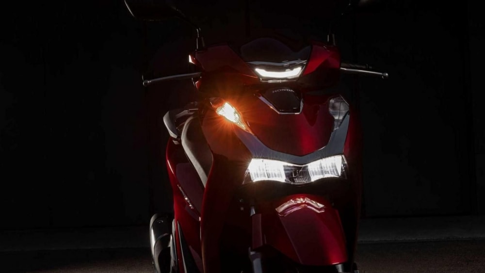 Có nên lắp thêm công tắc đèn xe máy Honda?