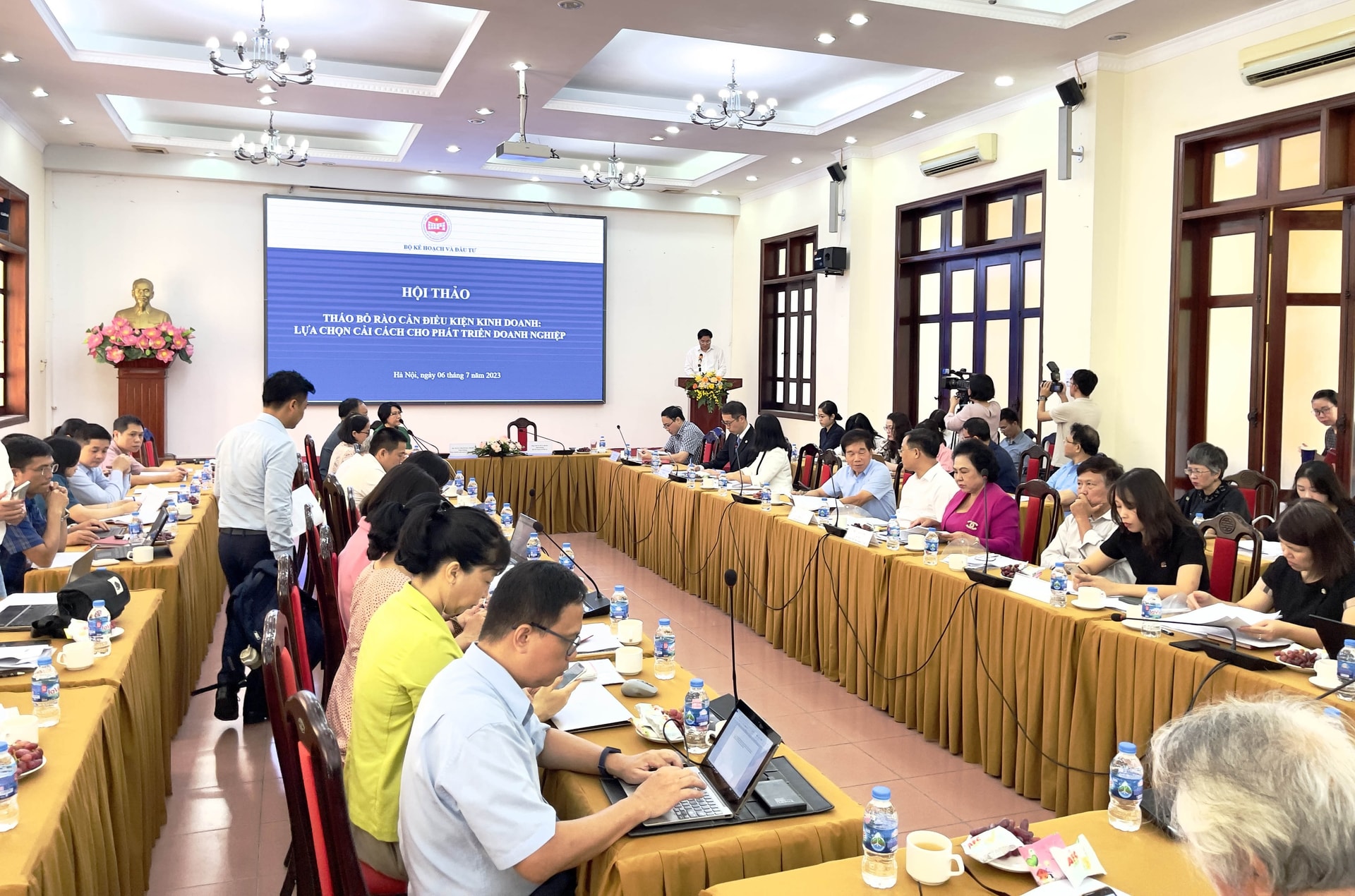 Kinh tế vĩ mô - Rào cản trong điều kiện kinh doanh sẽ làm xói mòn niềm tin của doanh nghiệp (Hình 2).