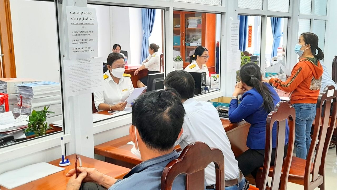 người nộp thuế có hành vi trốn thuế sẽ bị ngừng sử dụng hóa đơn điện tử