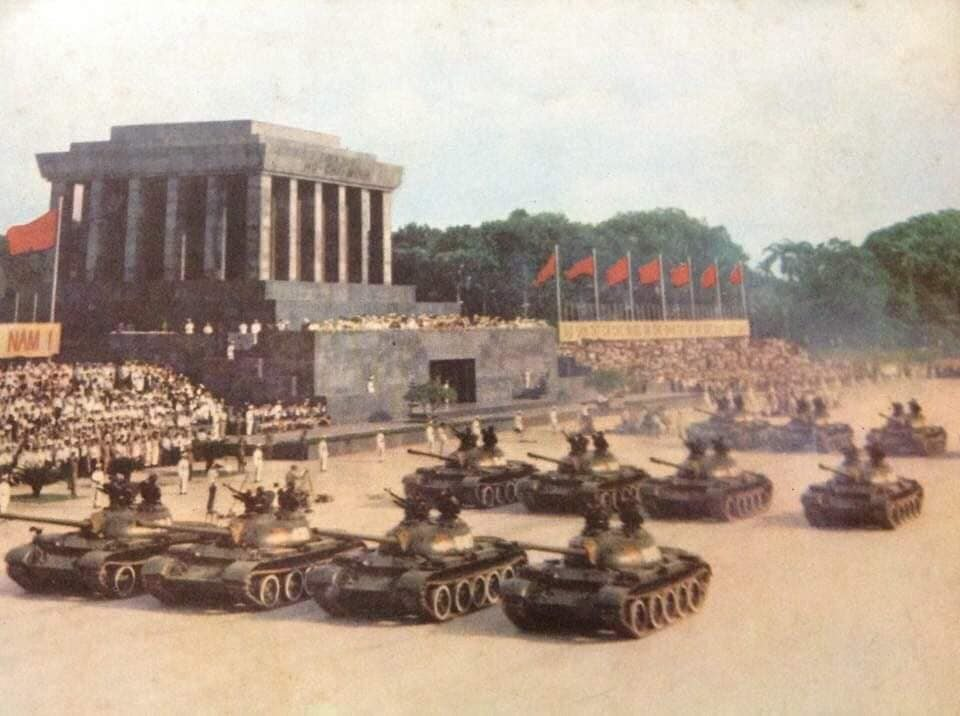 Duyệt binh năm 1985