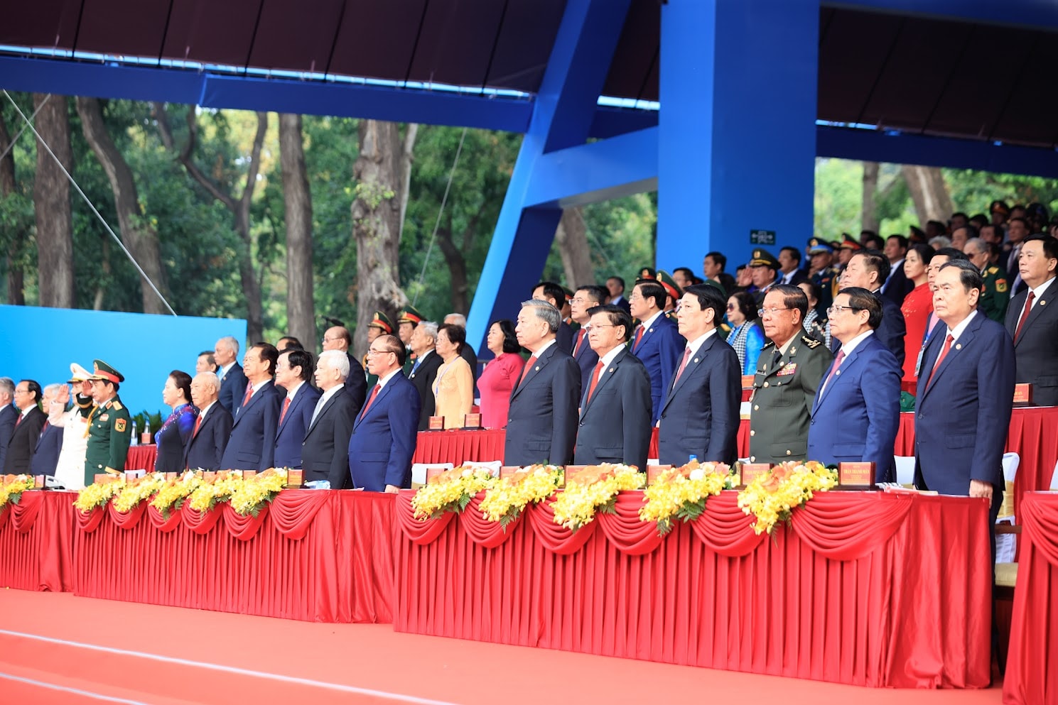 Kỷ niệm trọng thể 50 năm Giải phóng miền Nam, thống nhất đất nước- Ảnh 4. Kỷ niệm trọng thể 50 năm Giải phóng miền Nam, thống nhất đất nước- Ảnh 4.