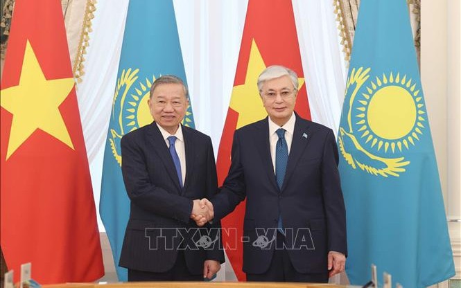 Nâng cấp quan hệ Việt Nam – Kazakhstan lên Đối tác chiến lược 