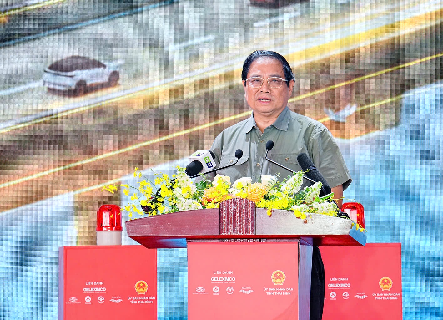 anh 1