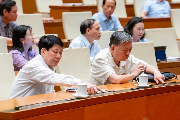Quốc hội chính thức thông qua nghị quyết đặc biệt phát triển kinh tế tư nhân- Ảnh 1. Quốc hội chính thức thông qua nghị quyết đặc biệt phát triển kinh tế tư nhân- Ảnh 1.