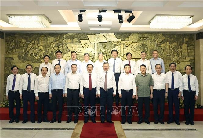 Tổng Bí thư Tô Lâm: Công tác nội chính phải hướng mục tiêu giữ vững ổn định để phát triển đất nước- Ảnh 4. Tổng Bí thư Tô Lâm: Công tác nội chính phải hướng mục tiêu giữ vững ổn định để phát triển đất nước- Ảnh 4.