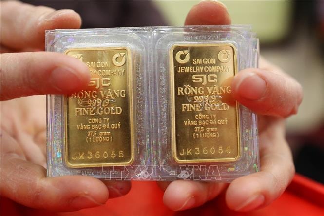 Giá vàng còn cách đỉnh lịch sử 3