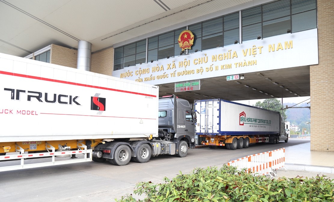 Mỗi ngày có khoảng 600 - 700 tấn quả tươi được xuất khẩu sang Trung Quốc thông qua Cửa khẩu Kim Thành