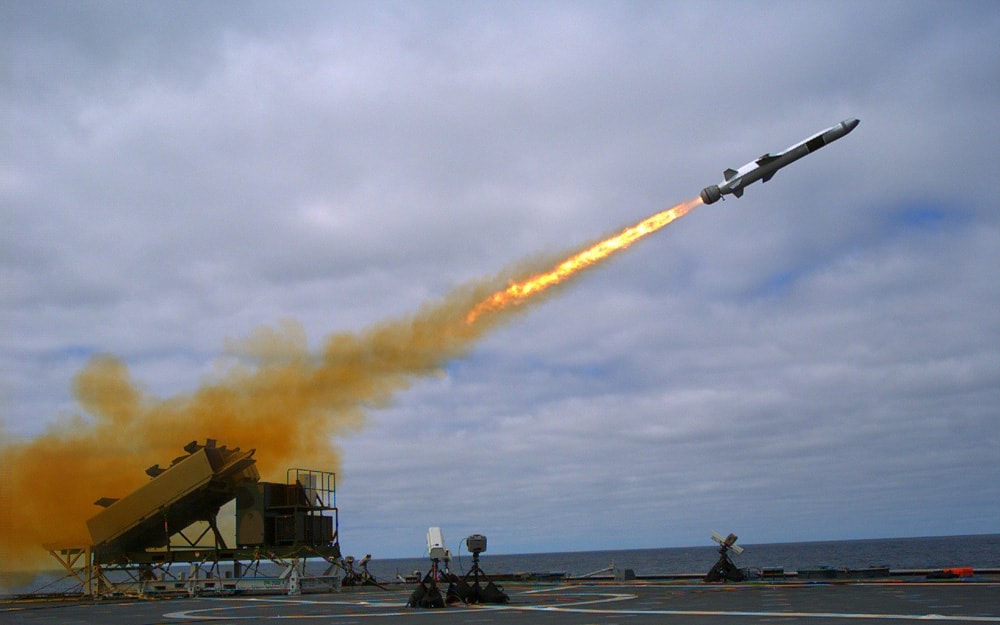Tên lửa Harpoon phóng trên đất liền
