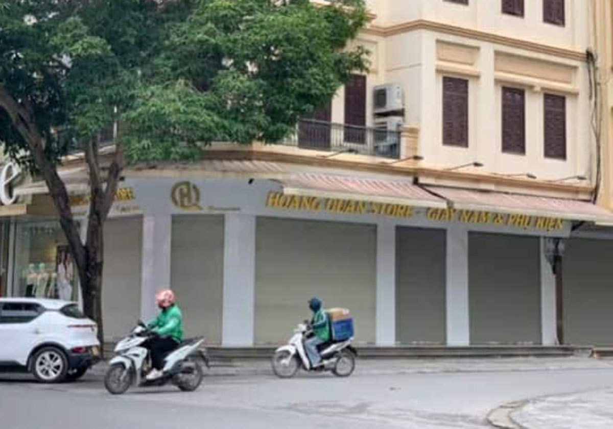 Pho Le Hoan vang lang