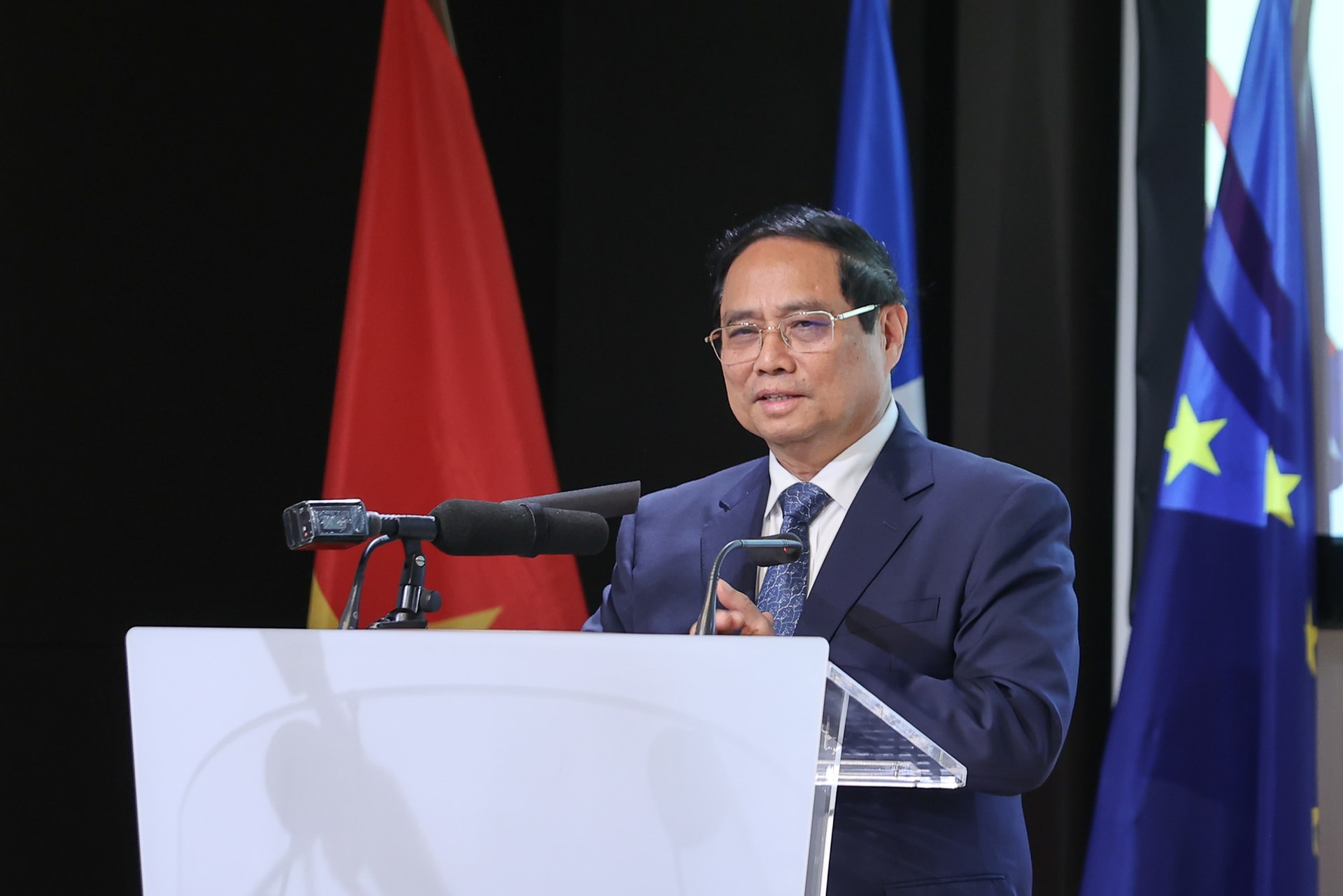 Nhiều tập đoàn lớn của Pháp sẵn sàng chuyển giao công nghệ, đào tạo nhân lực cho Việt Nam- Ảnh 2. Nhiều tập đoàn lớn của Pháp sẵn sàng chuyển giao công nghệ, đào tạo nhân lực cho Việt Nam- Ảnh 2.