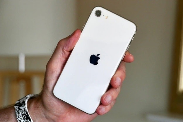iPhone SE 3
