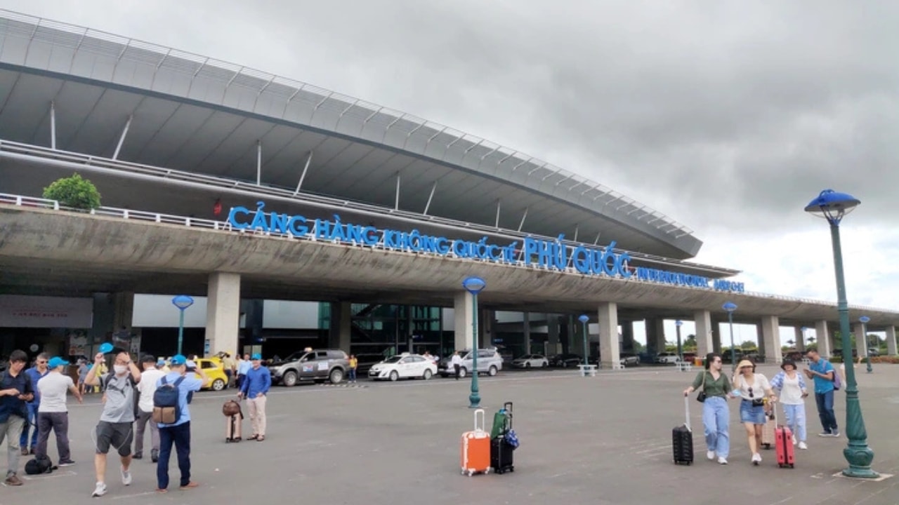sân bay Phú Quốc sáp nhập