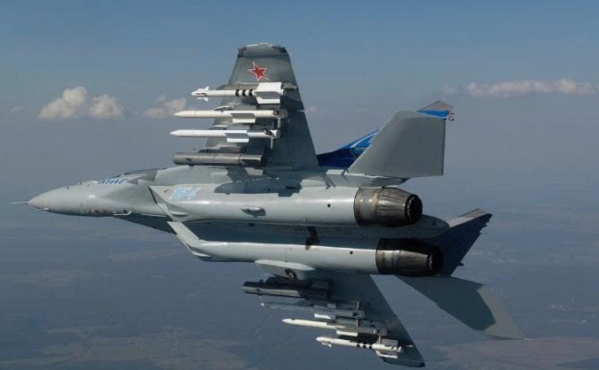 Máy bay Mig-35