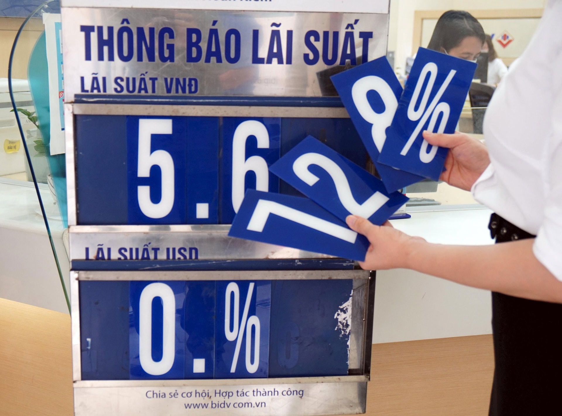 lãi suất ngân hàng