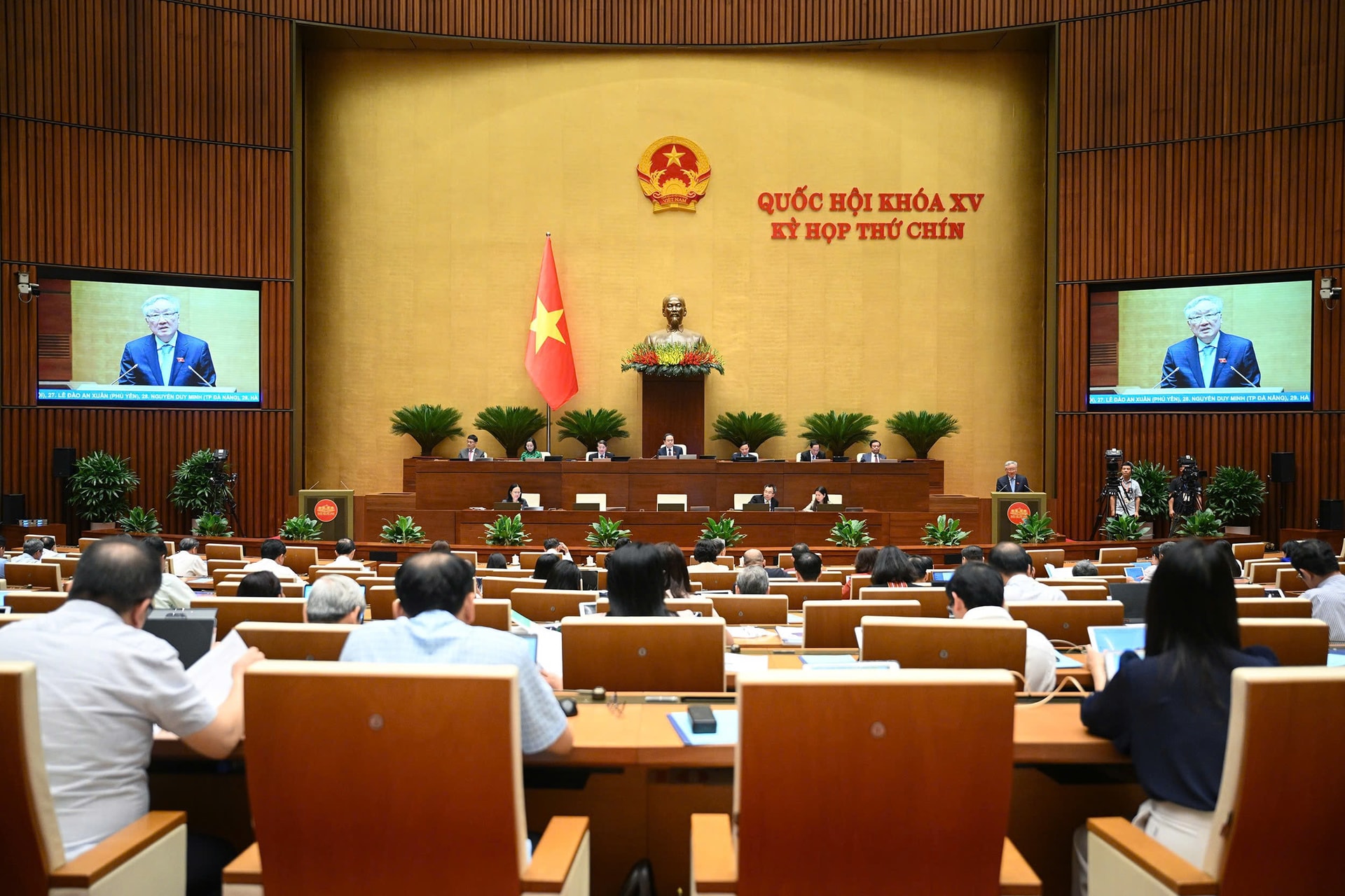 phó thủ tướng kinh tế 6 tháng
