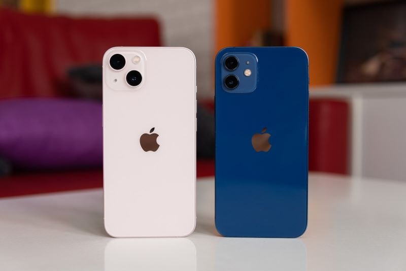 iphone.jpg
