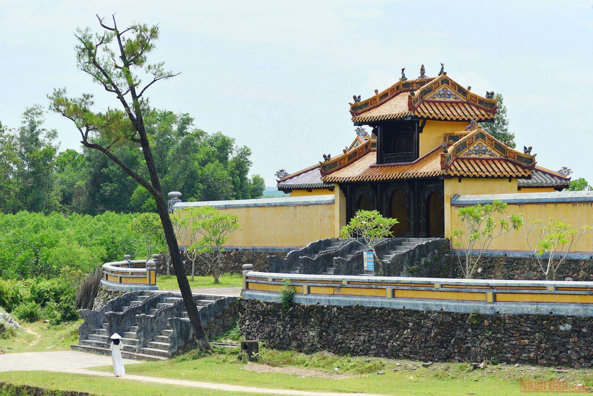 lăng Gia Long