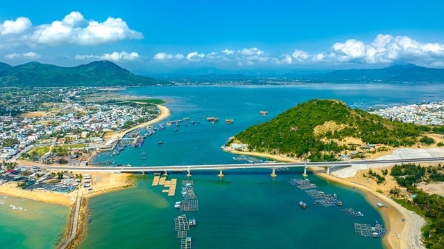đầm đề gi