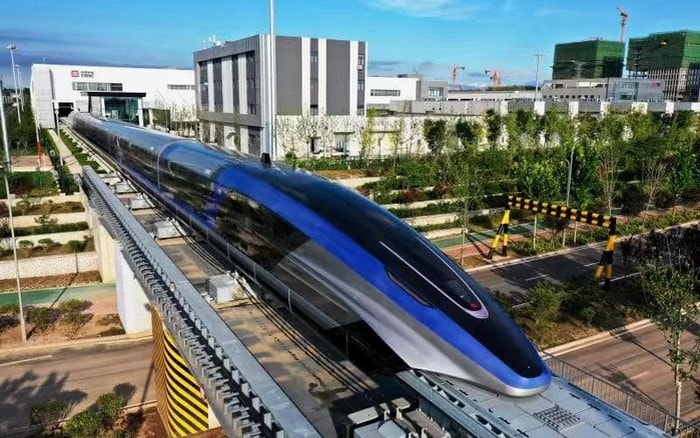 tàu cao tốc chạy bằng từ trường Transrapid