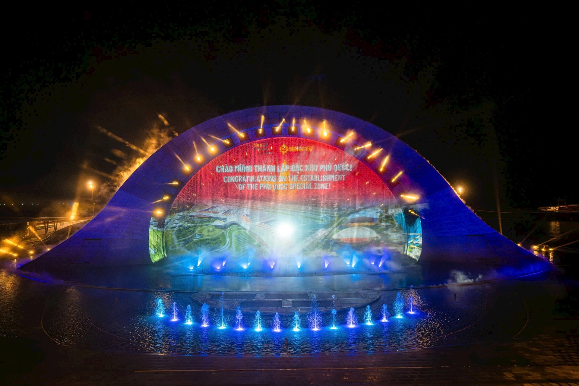 Show biểu diễn chuc mưng dac khu Phu Quoc