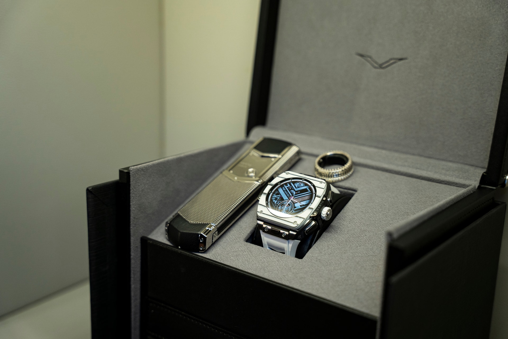 vertu1.jpg