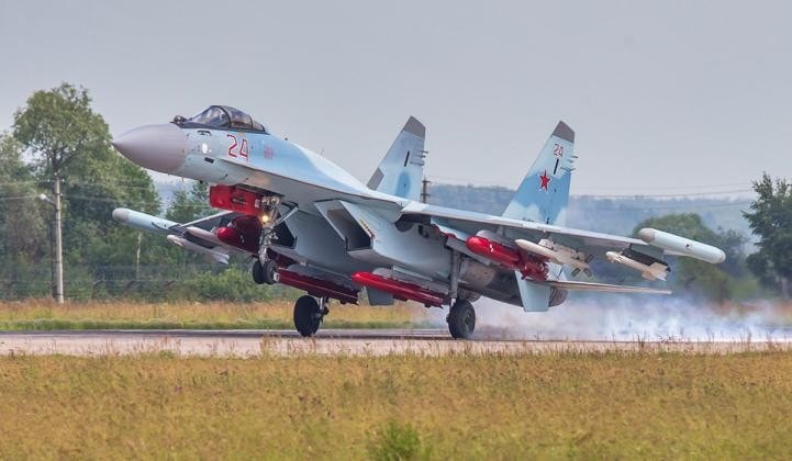 Tiêm kích SU-35