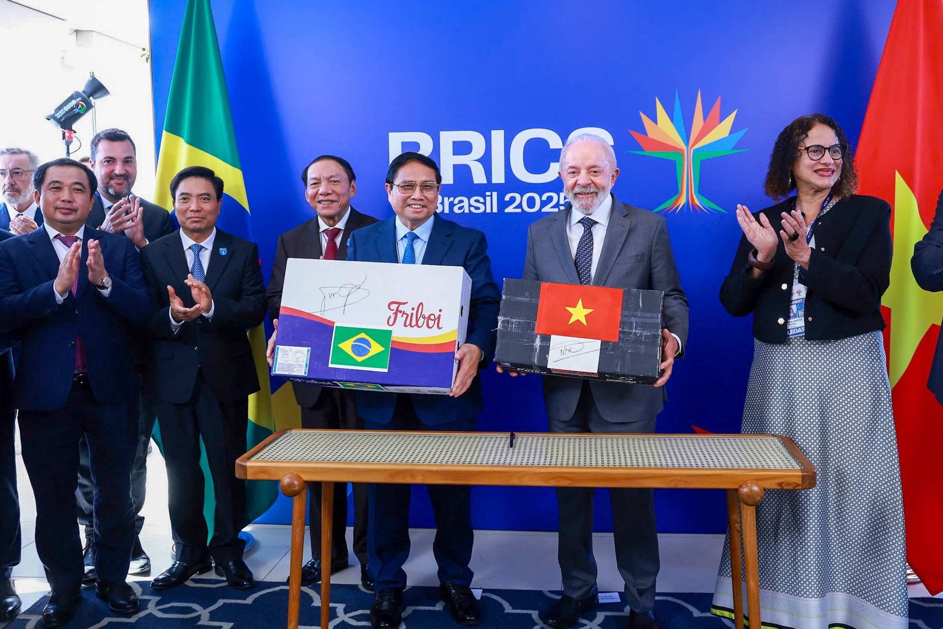 Thủ tướng Phạm Minh Chính hội đàm với Tổng thống Brazil- Ảnh 7. Thủ tướng Phạm Minh Chính hội đàm với Tổng thống Brazil- Ảnh 7.
