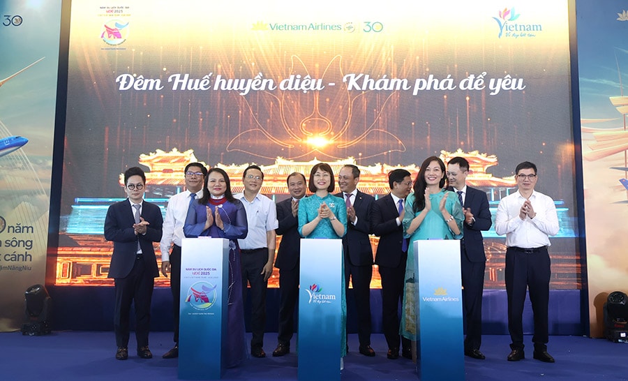Đêm Huế huyền diệu