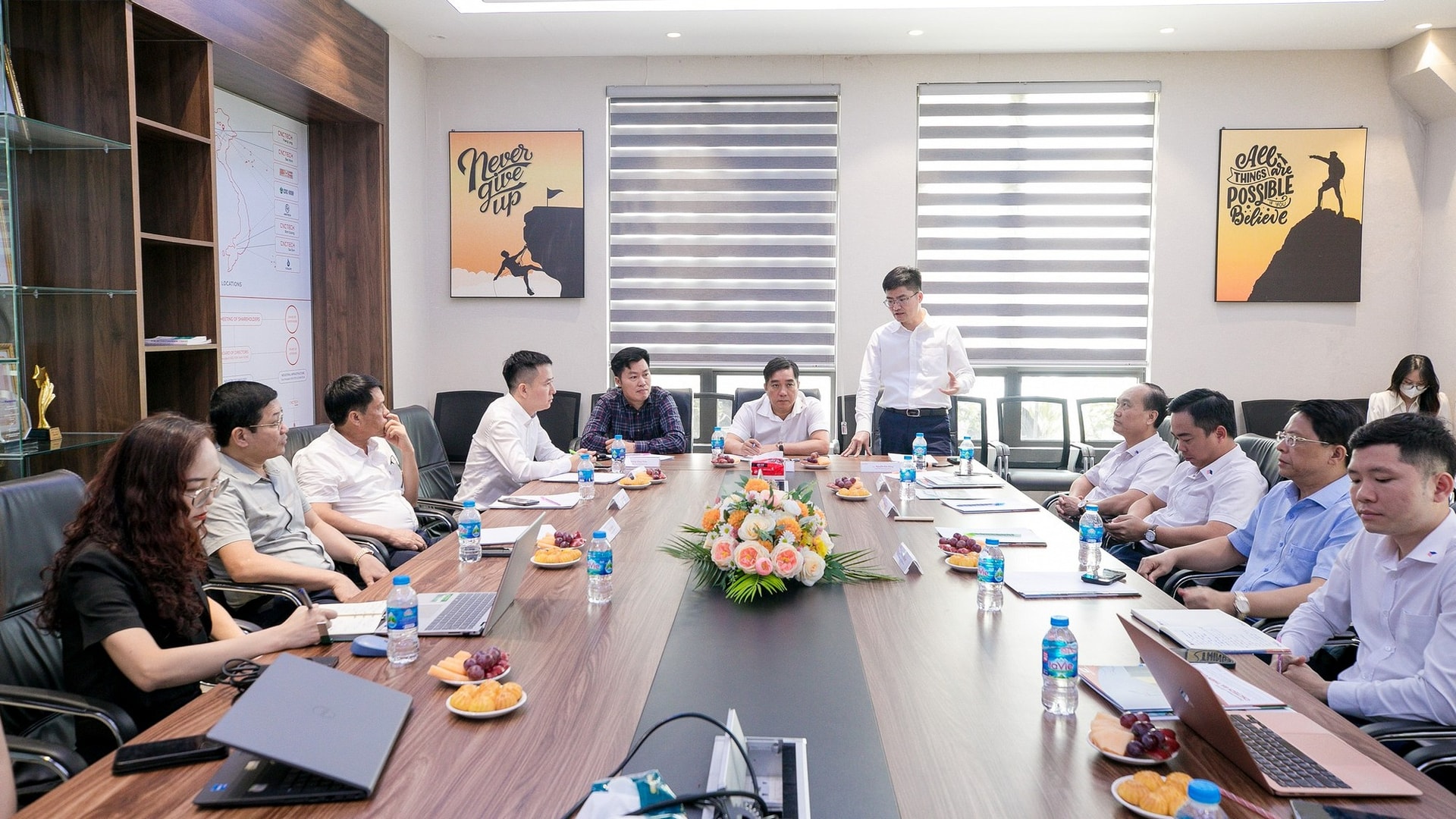 Toàn cảnh buổi làm việc