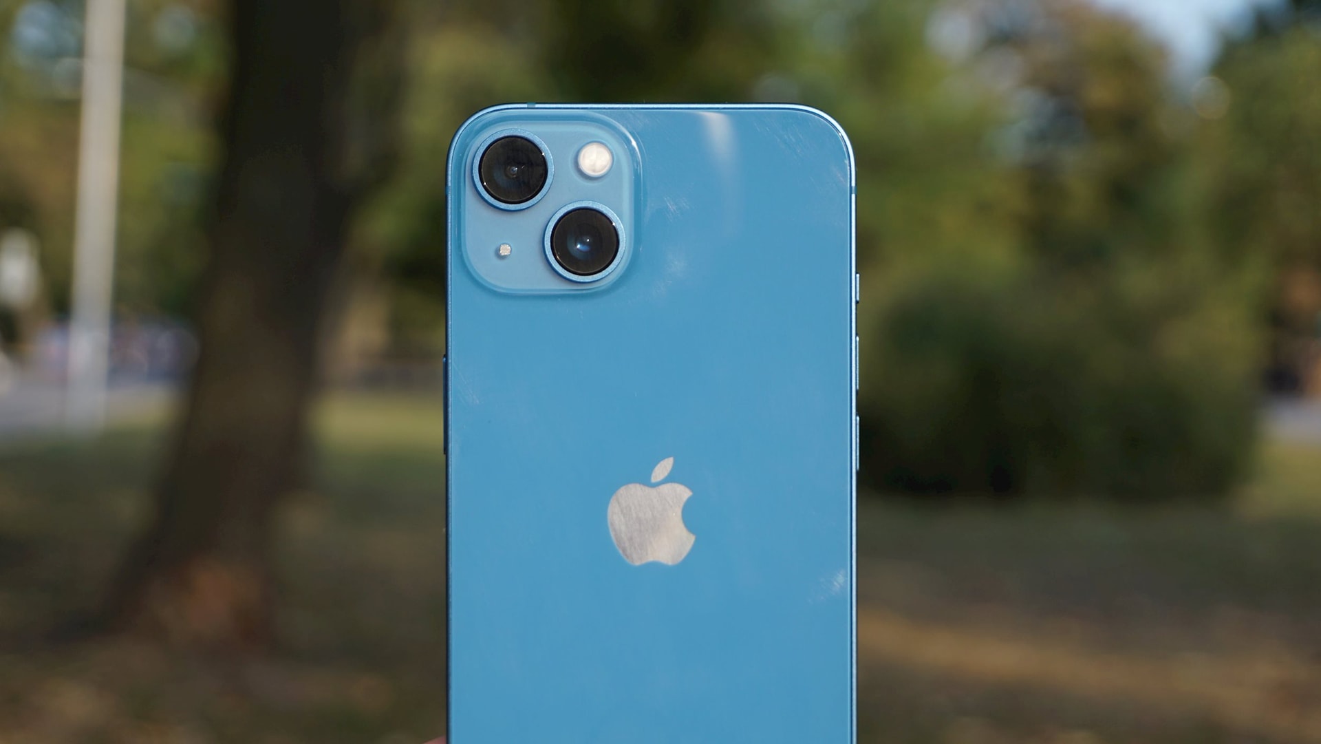 iphone1.jpg