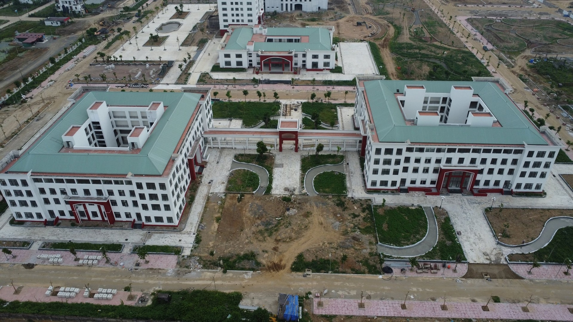 trường đại học hoa lư 1