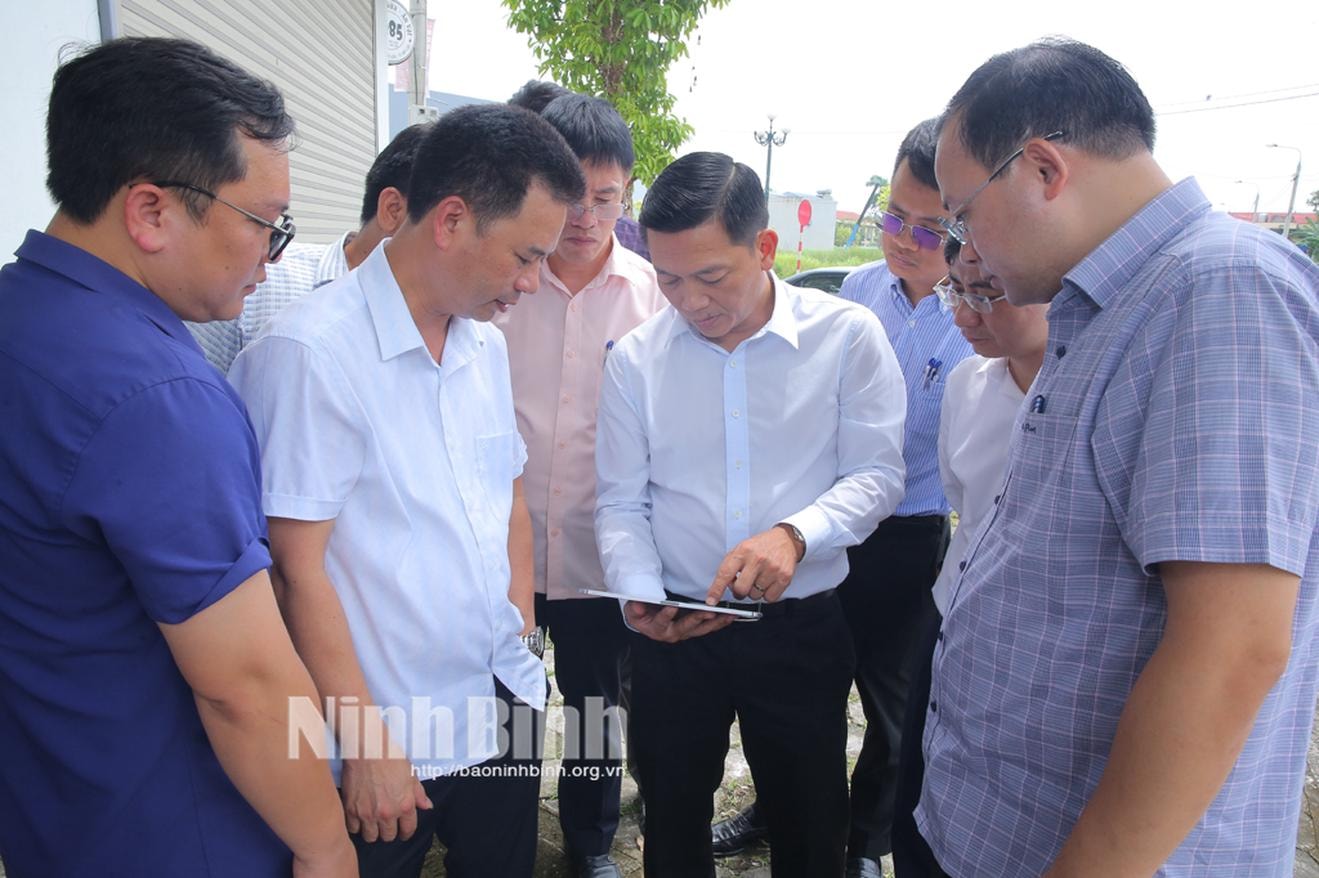Phó Chủ tịch UBND tỉnh Nguyễn Cao Sơn khảo sát thực địa tại phường Mỹ Lộc