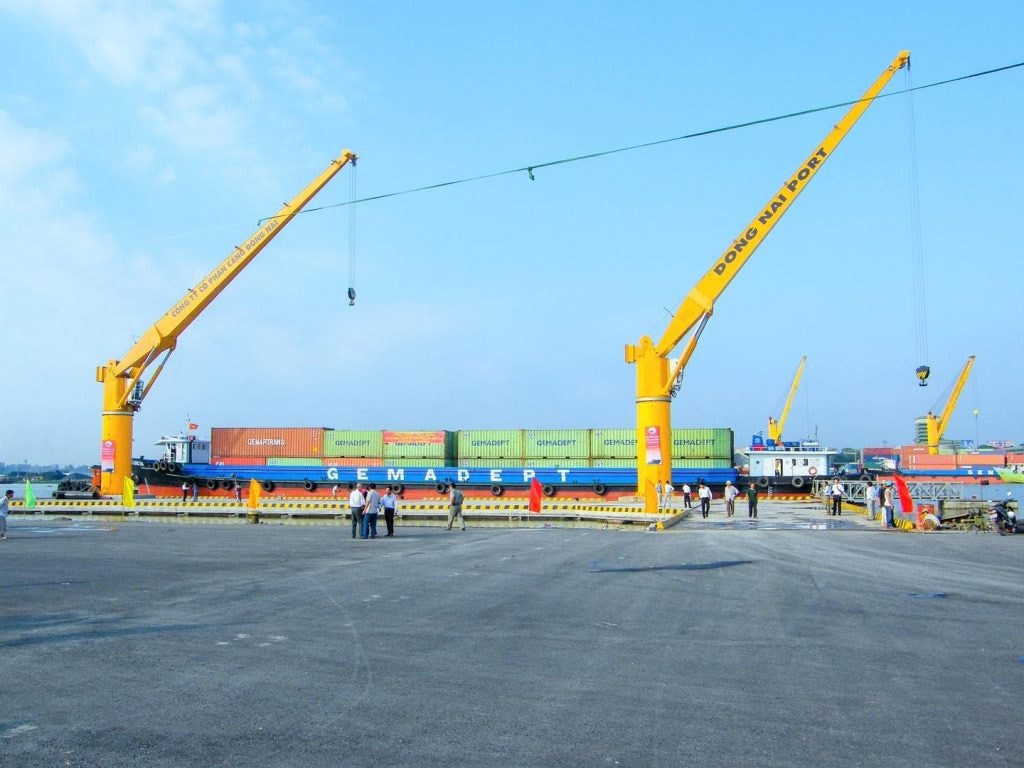 cang-dong-nai1.jpg