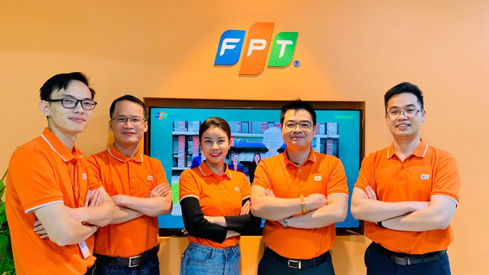 Cổ phiếu FPT