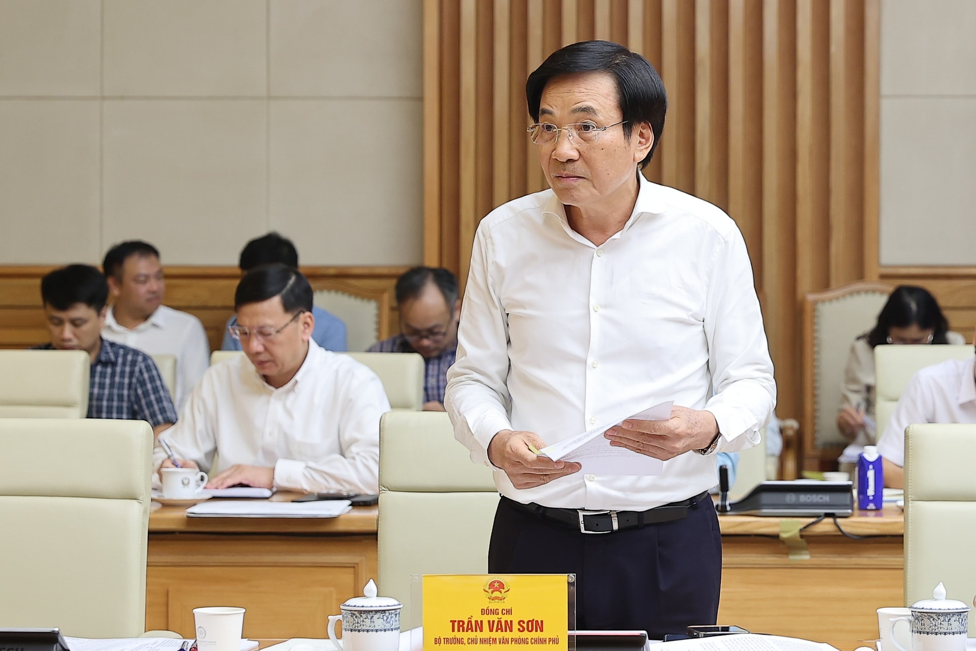 Chính phủ sẽ họp hằng tuần đến khi chính quyền địa phương 2 cấp vận hành thông suốt, trơn tru, toàn diện- Ảnh 7. Chính phủ sẽ họp hằng tuần đến khi chính quyền địa phương 2 cấp vận hành thông suốt, trơn tru, toàn diện- Ảnh 7.
